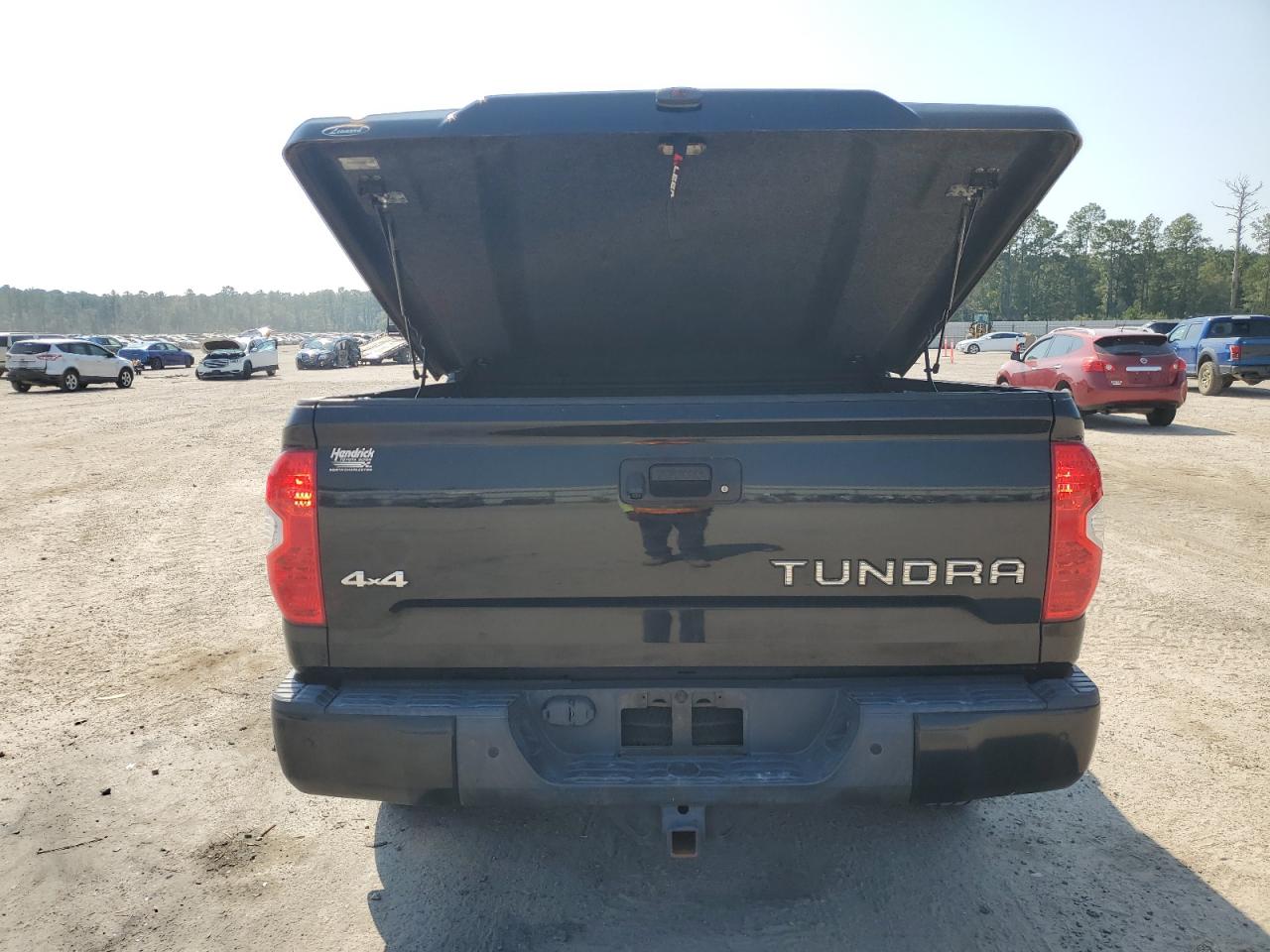 5TFHW5F19JX682268 2018 Toyota Tundra Crewmax Limited