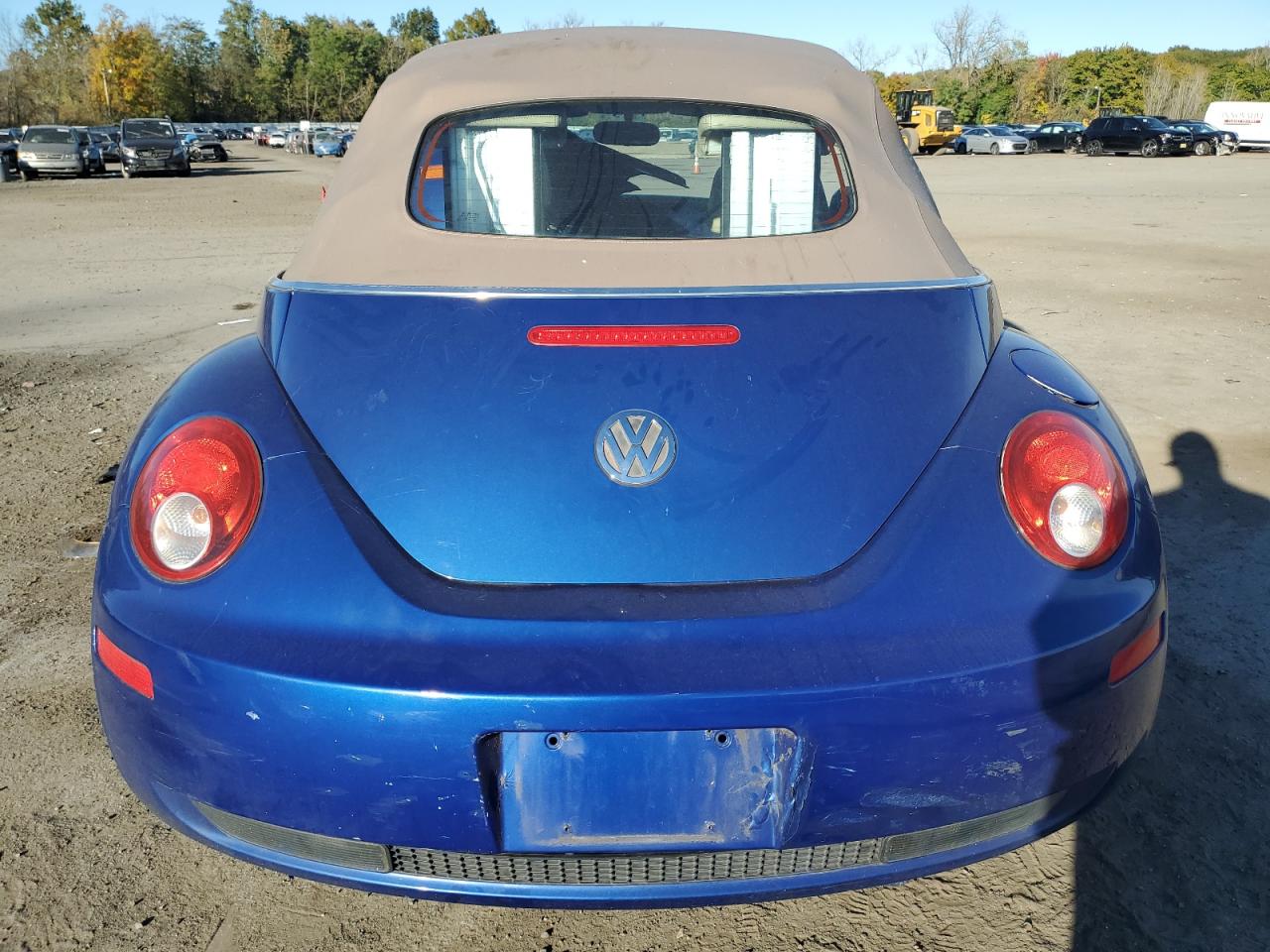 2007 Volkswagen New Beetle Convertible Option Package 2 VIN: 3VWSG31Y27M412239 Lot: 75614604