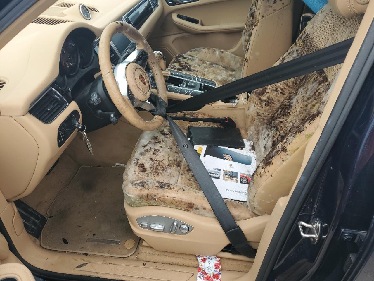 2017 Porsche Macan - Image 7