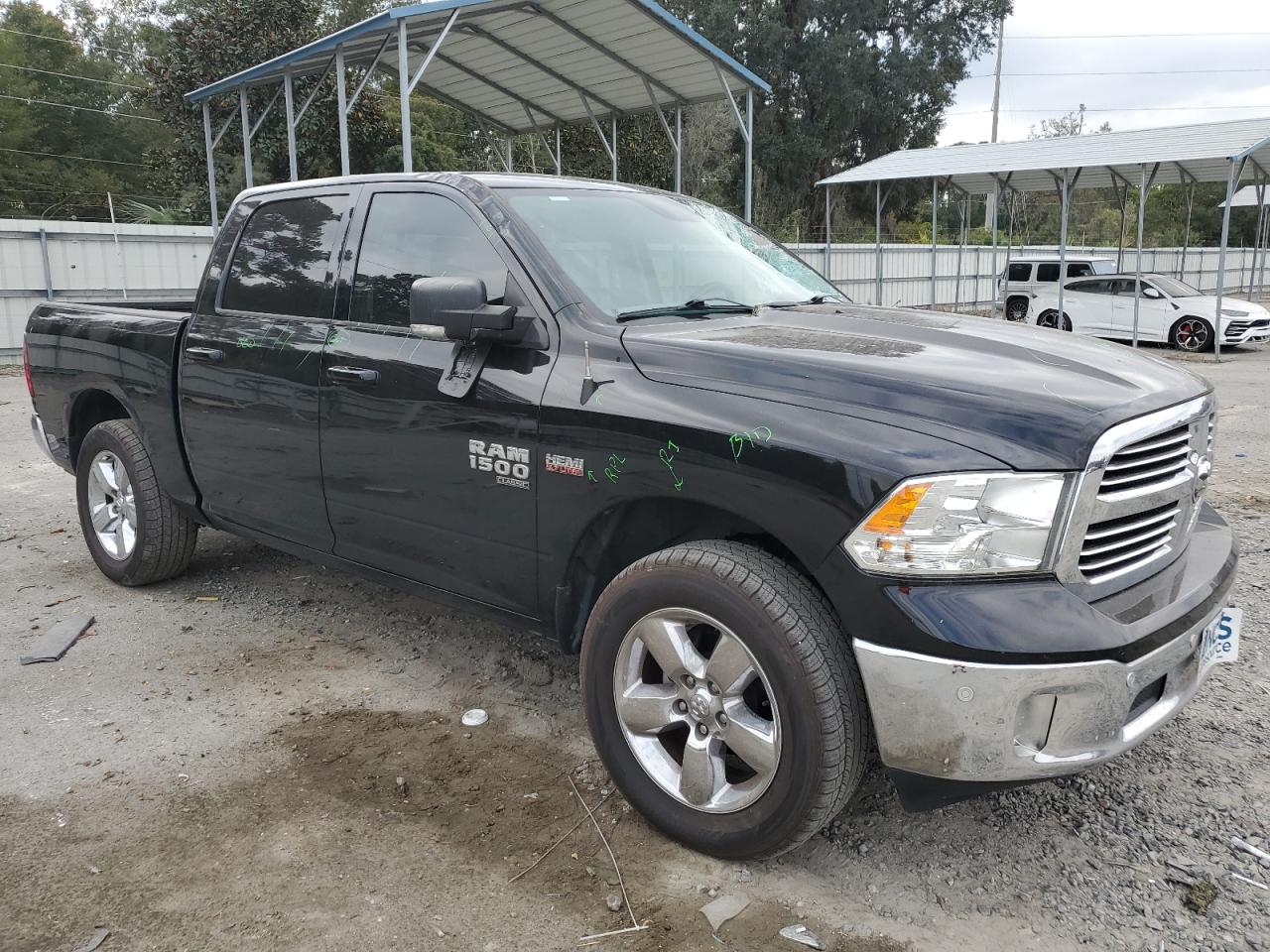 2019 RAM 1500 - Image 4