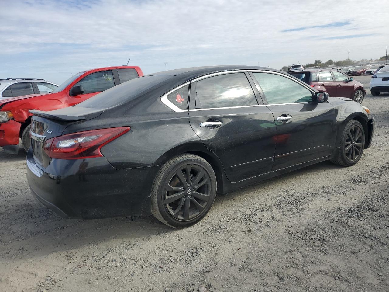 2017 Nissan Altima - Image 3