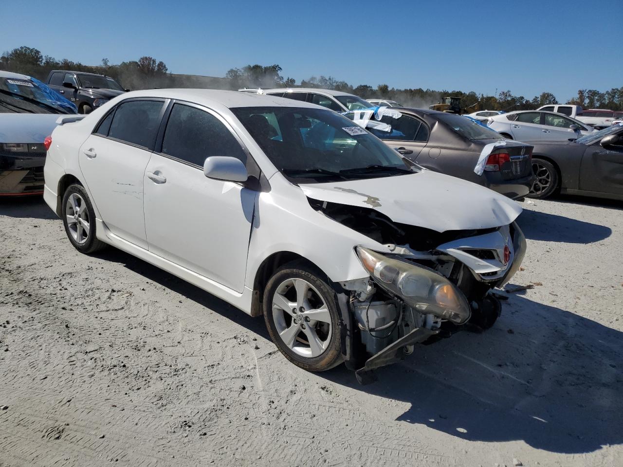 VIN 5YFBU4EE4DP207592 2013 TOYOTA COROLLA no.4