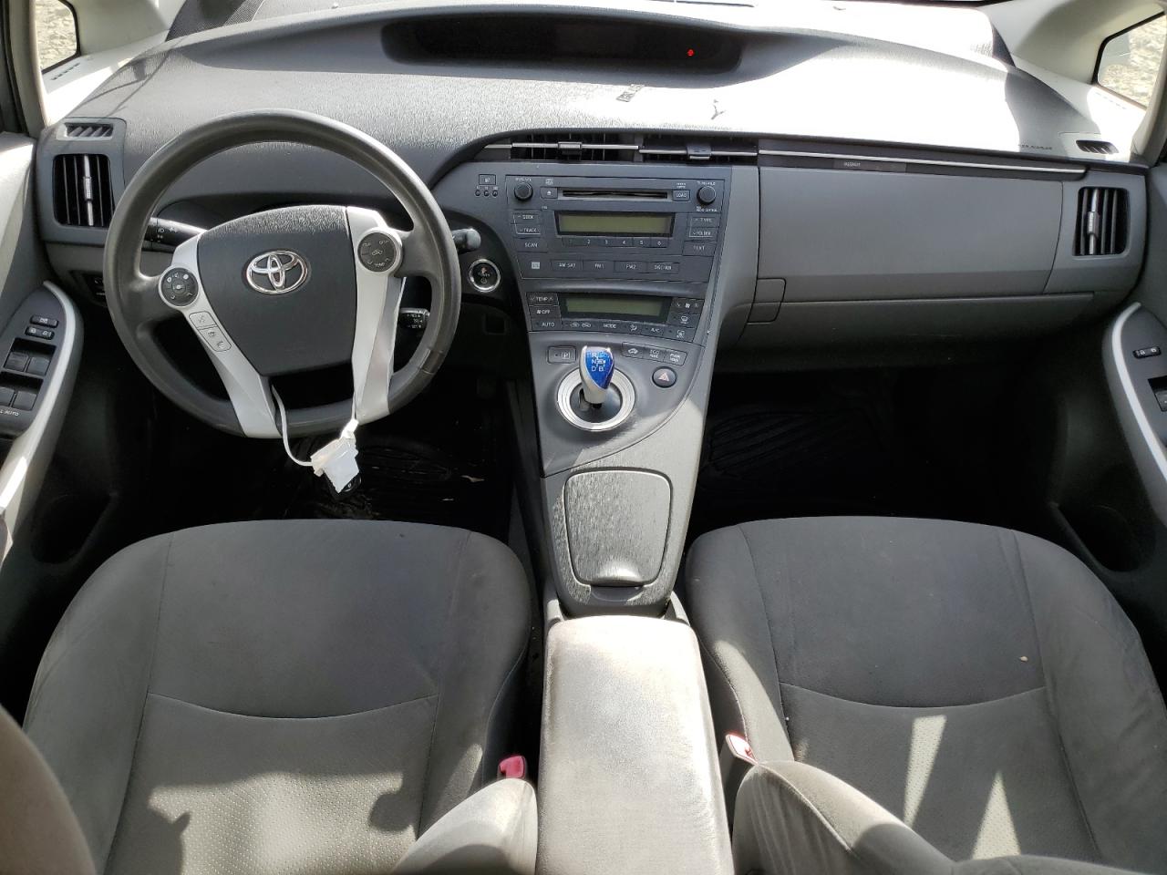 2010 Toyota Prius - Image 8