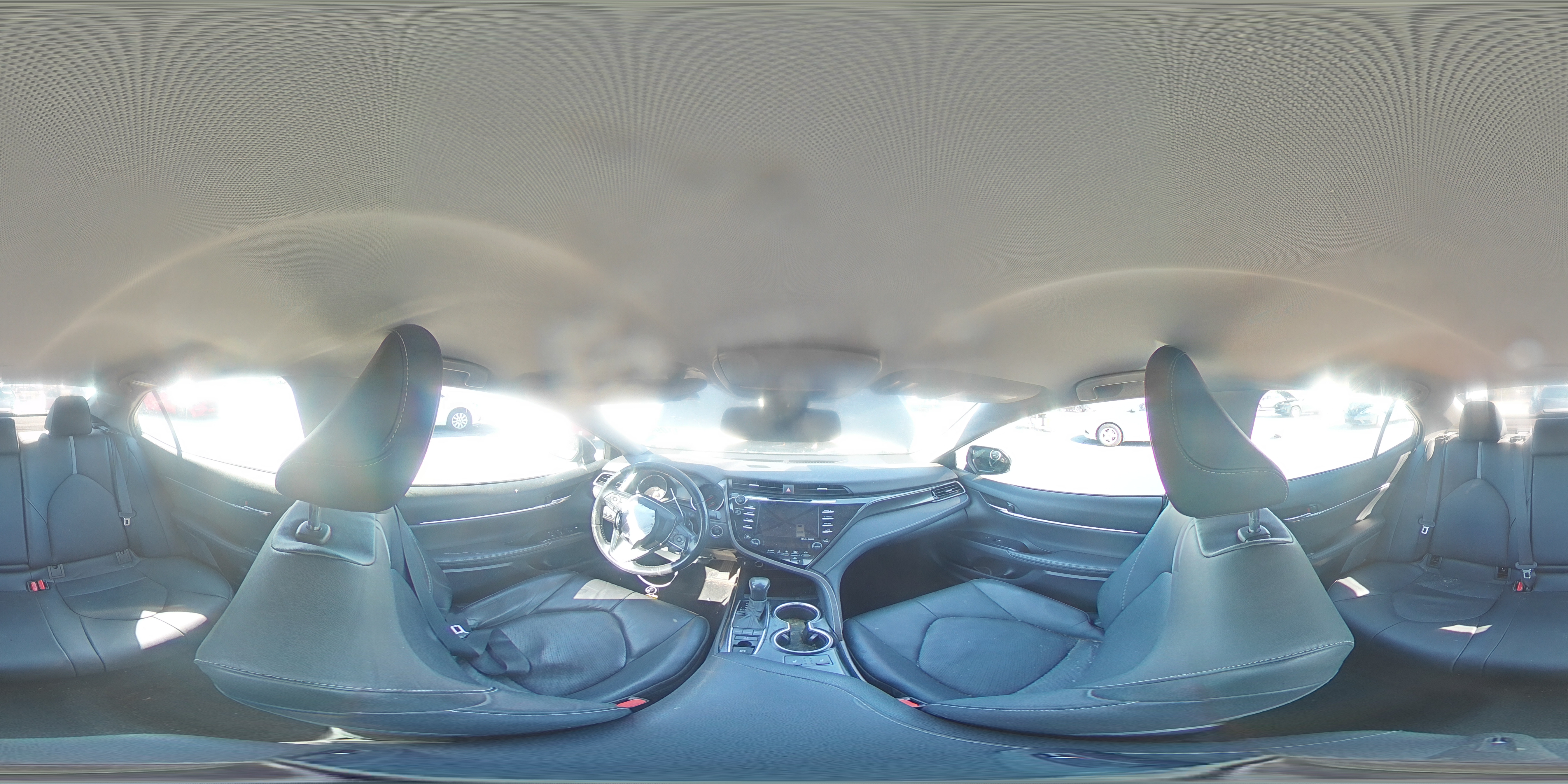 2020 Toyota Camry - Image 15