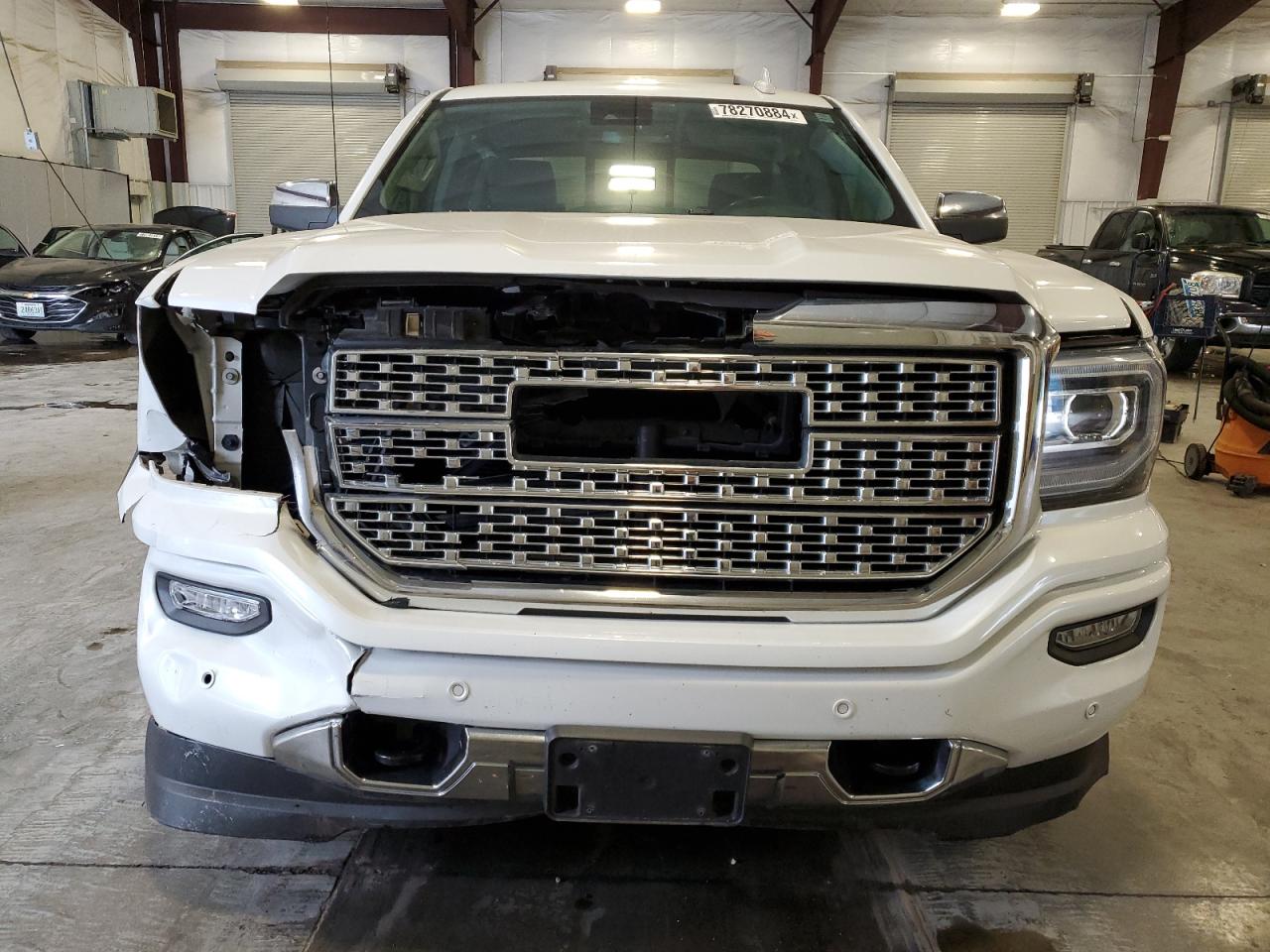 2017 GMC Sierra - Image 5