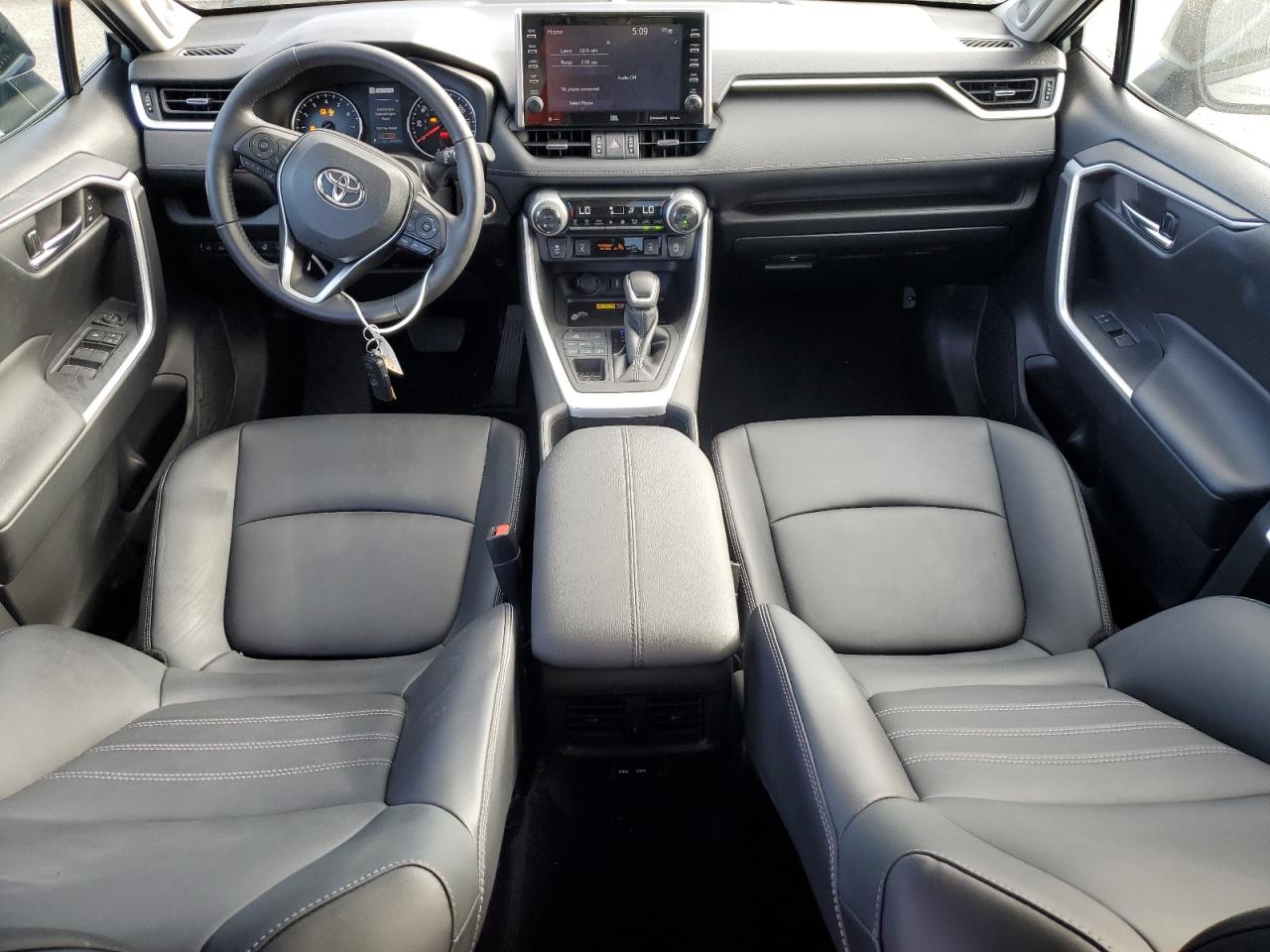 2022 Toyota RAV 4 - Image 8