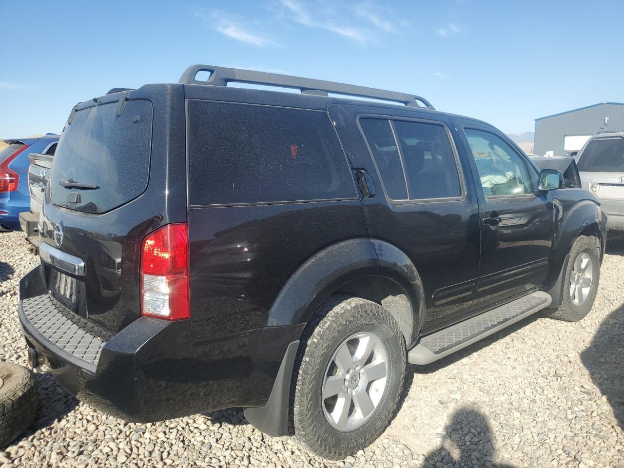 2012 Nissan Pathfinder - Image 3
