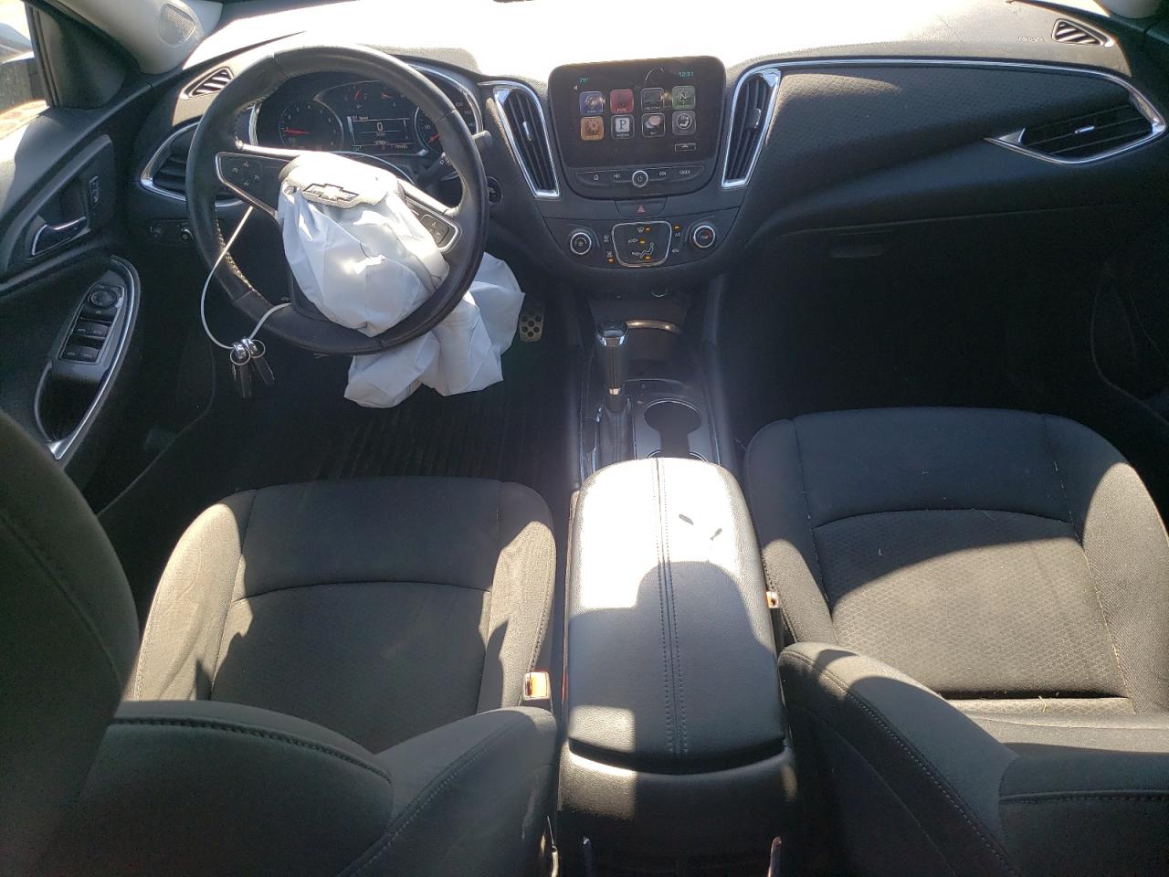 2016 Chevrolet Malibu - Image 8