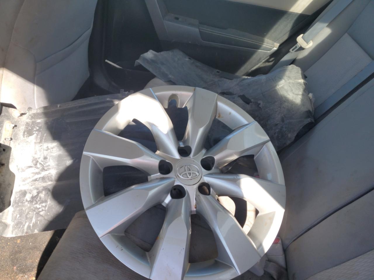 2014 Toyota Corolla - Image 14