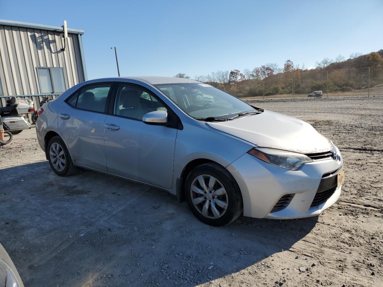 VIN 2T1BURHE0GC714163 2016 TOYOTA COROLLA no.4