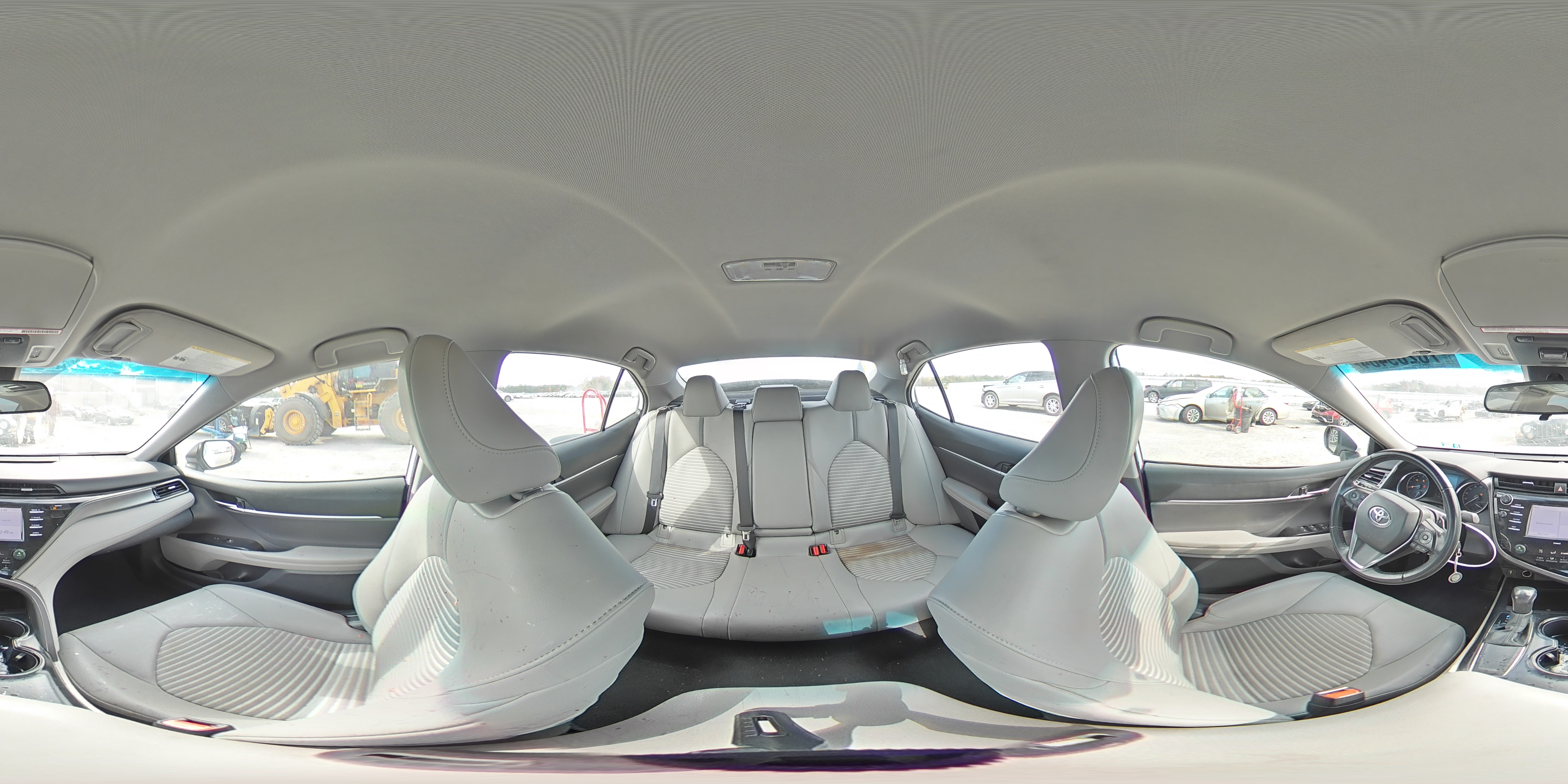 2020 Toyota Camry - Image 12