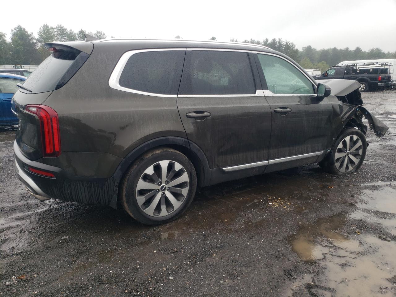 2022 Kia Telluride - Image 3