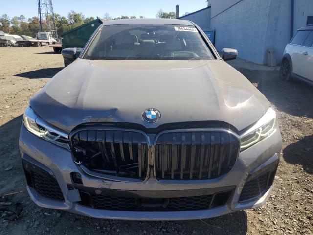  BMW 7 SERIES 2022 Серый