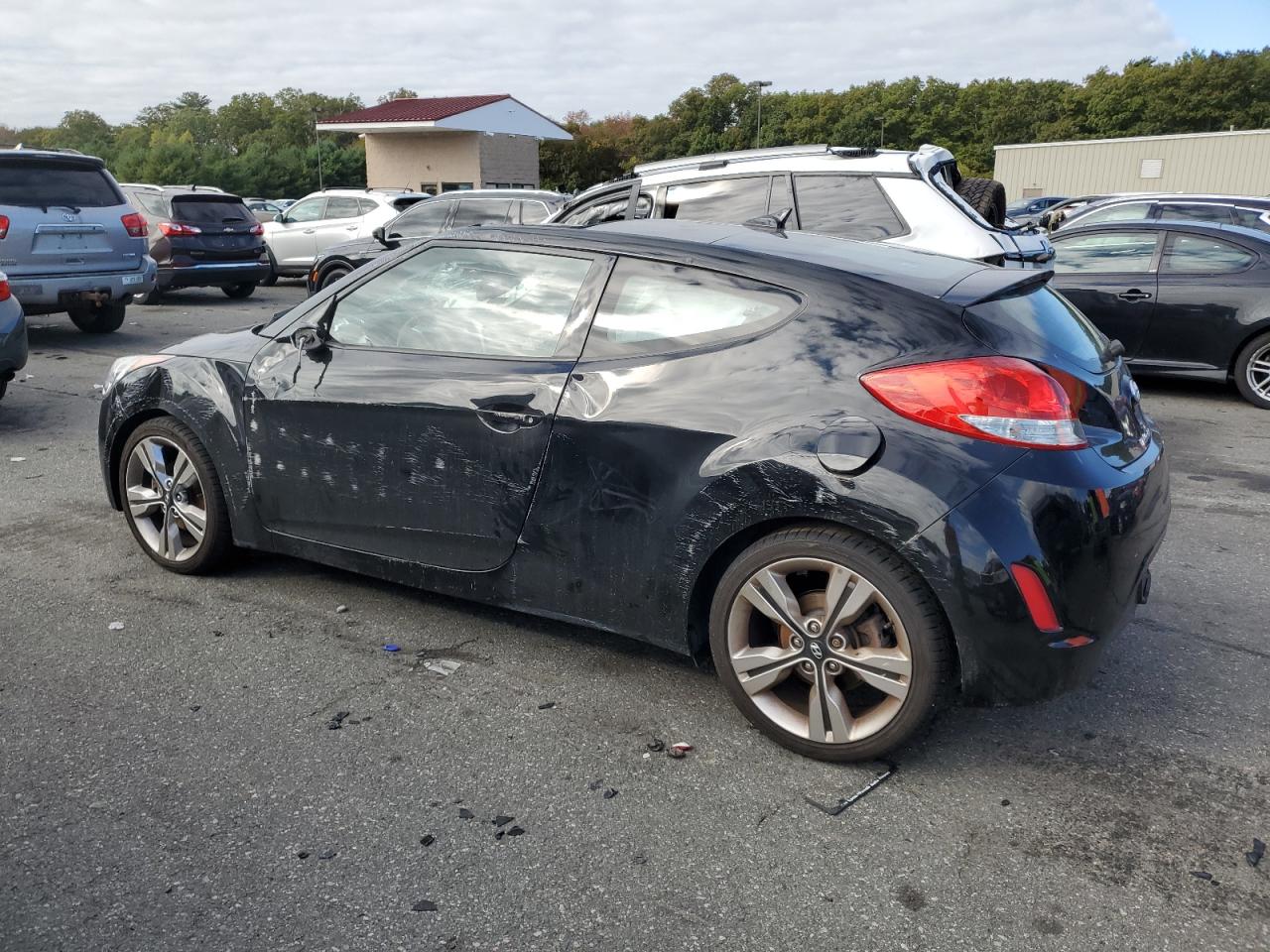 2017 Hyundai Veloster - Image 2