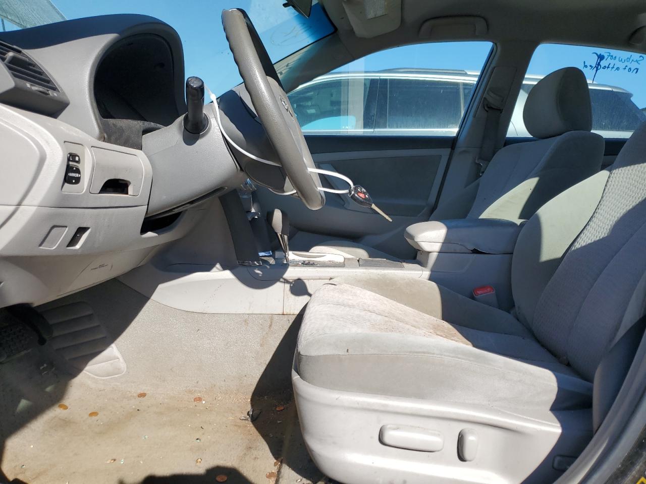2011 Toyota Camry - Image 7