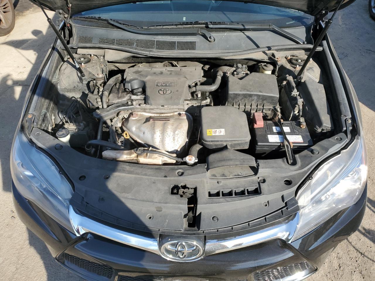 2017 Toyota Camry - Image 11