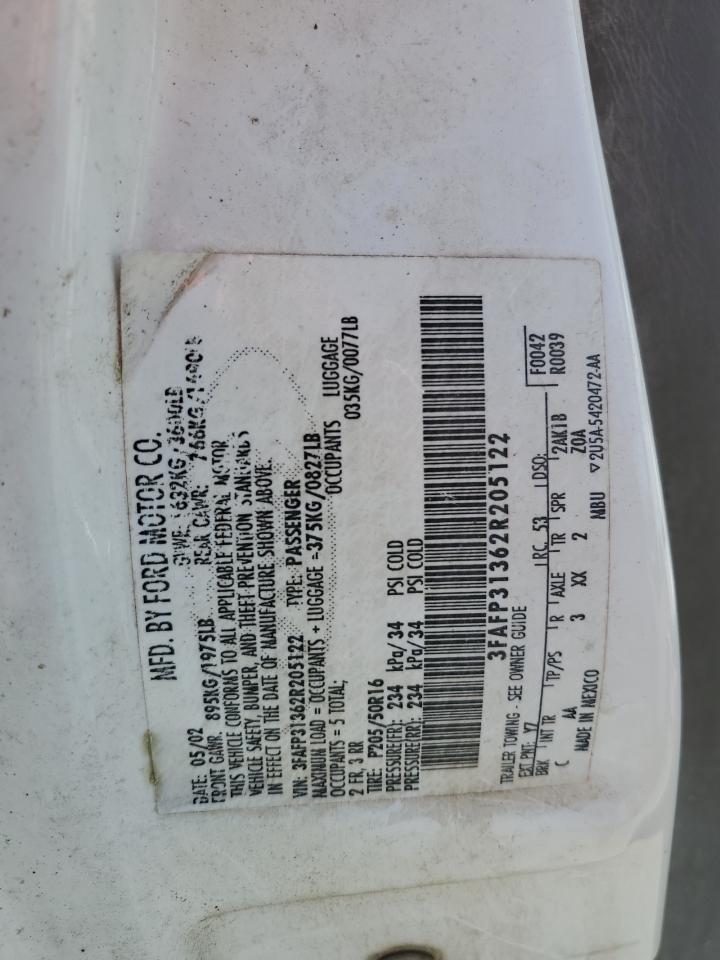 2002 Ford Focus - Image 12