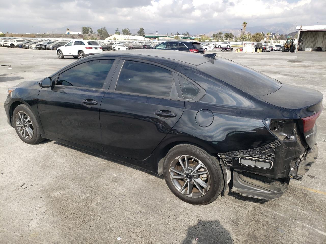 2023 Kia Forte - Image 2