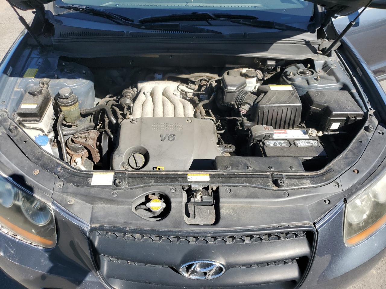 2008 Hyundai Santa Fe - Image 12