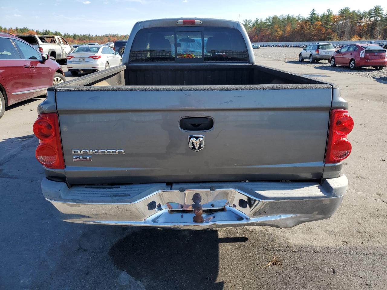 2005 Dodge Dakota Slt VIN: 1D7HW42K35S220807 Lot: 77024824