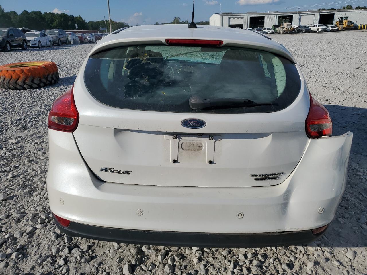 1FADP3N20GL249275 2016 Ford Focus Titanium