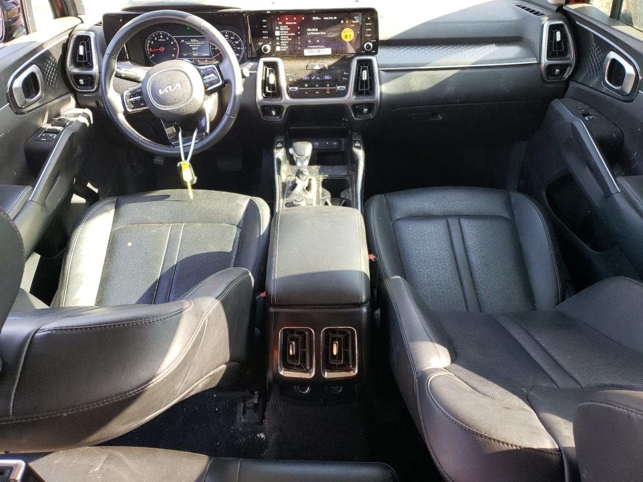 2023 Kia Sorento - Image 8