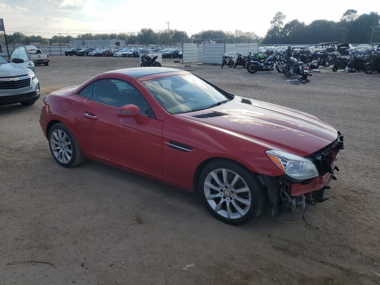 VIN WDDPK3JA2GF123250 2016 MERCEDES-BENZ SLK-CLASS no.4