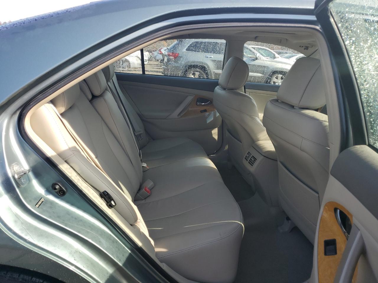 2007 Toyota Camry - Image 10