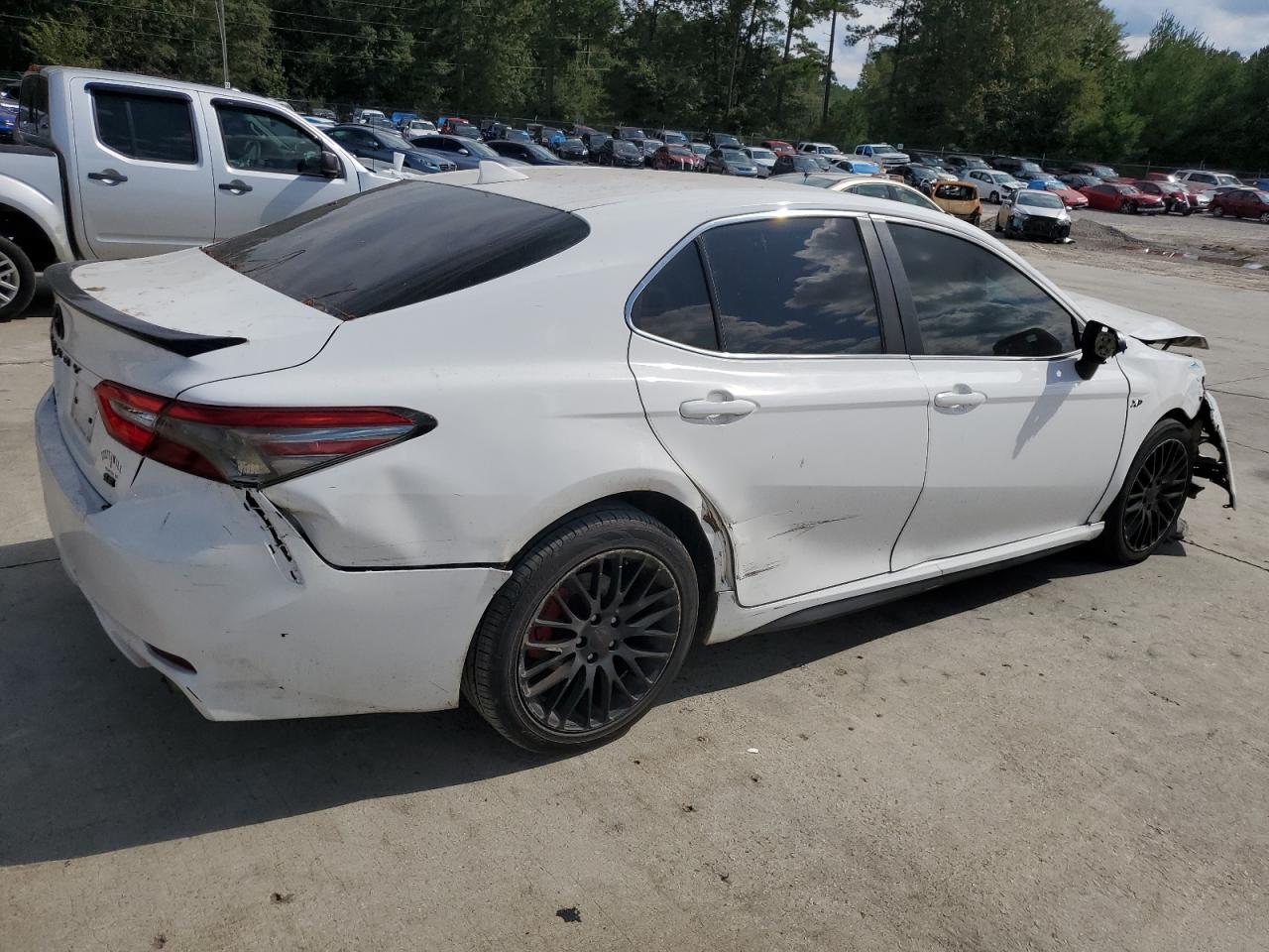 2019 Toyota Camry - Image 3