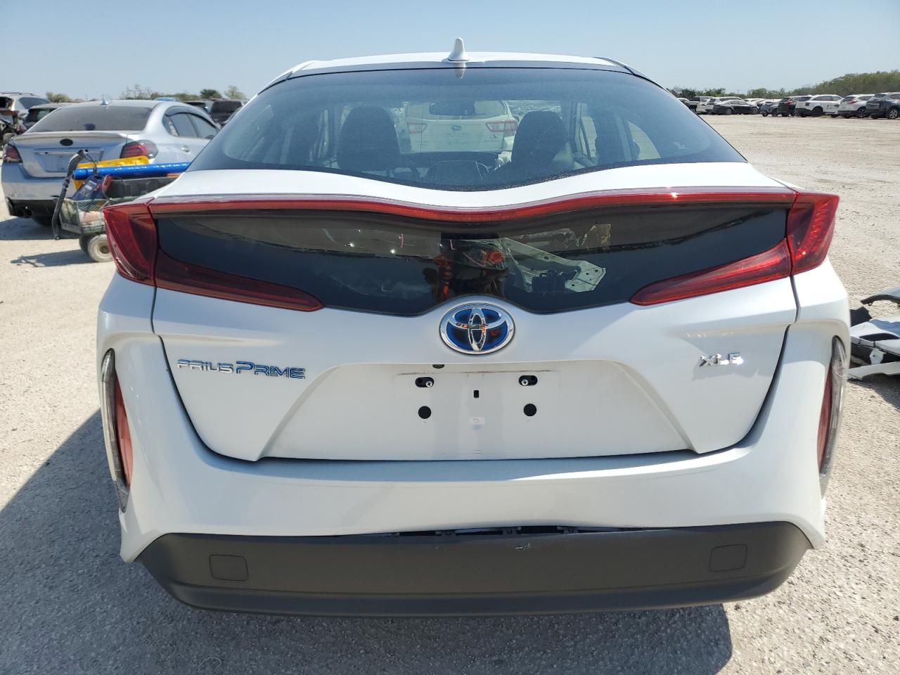 JTDKAMFP8N3223667 2022 Toyota Prius Prime Le