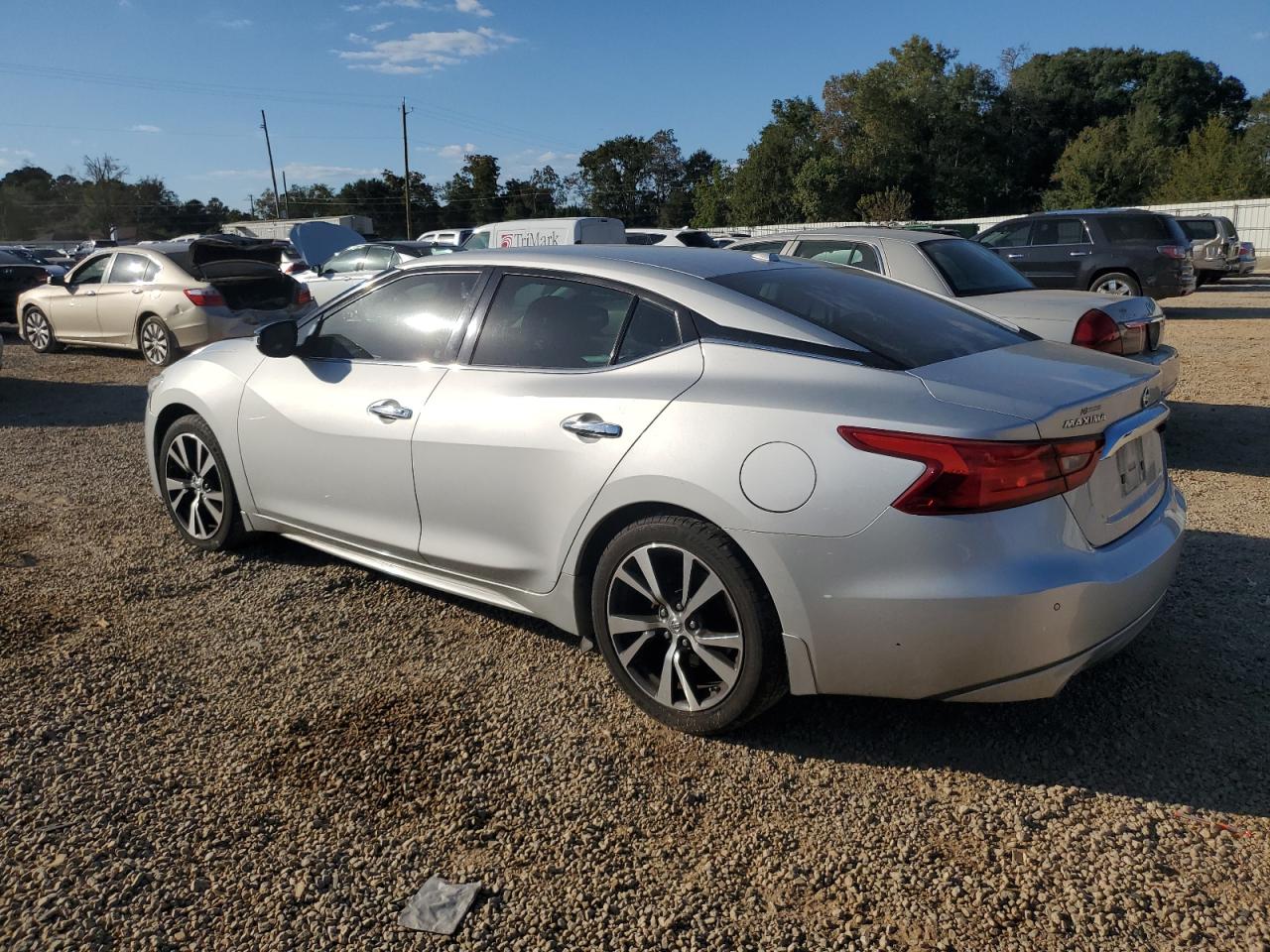2017 Nissan Maxima - Image 2