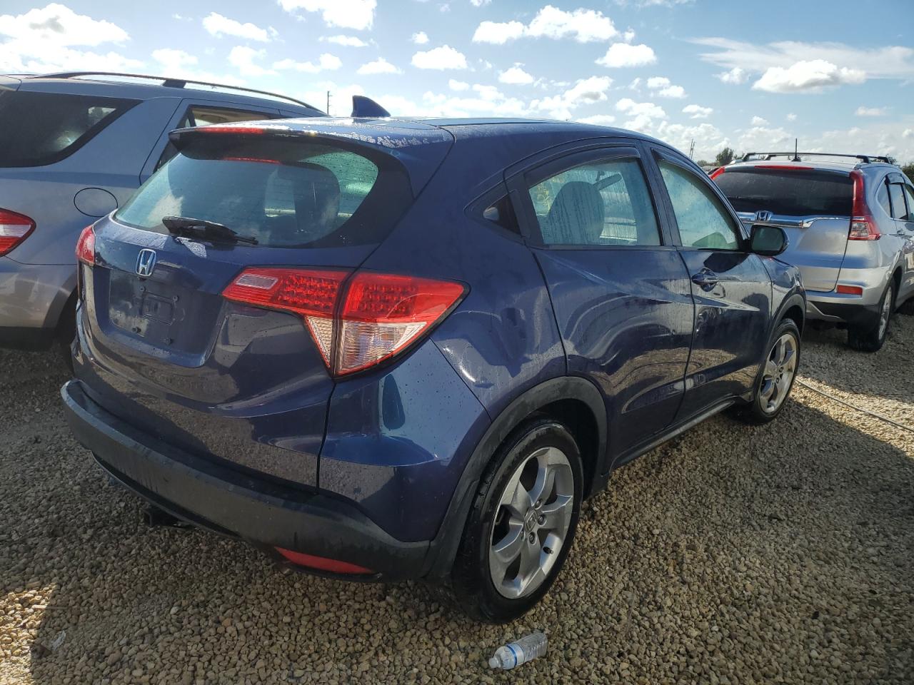 VIN 3CZRU5H30HG704515 2017 HONDA HR-V no.3