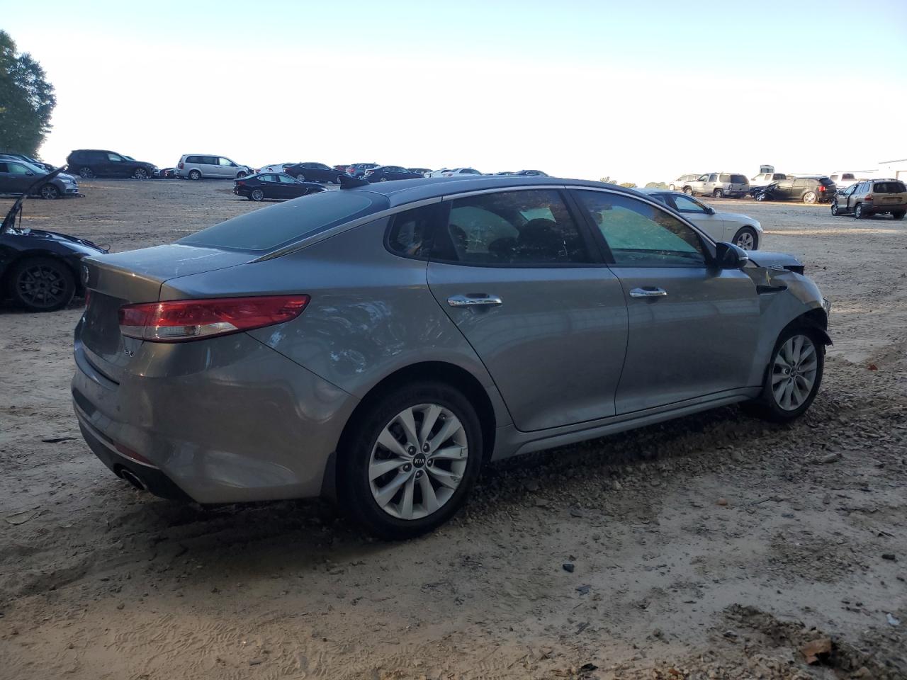 2016 Kia Optima Ex VIN: 5XXGU4L32GG040377 Lot: 76998024