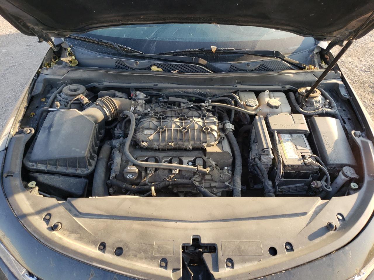 2014 Chevrolet Impala - Image 11