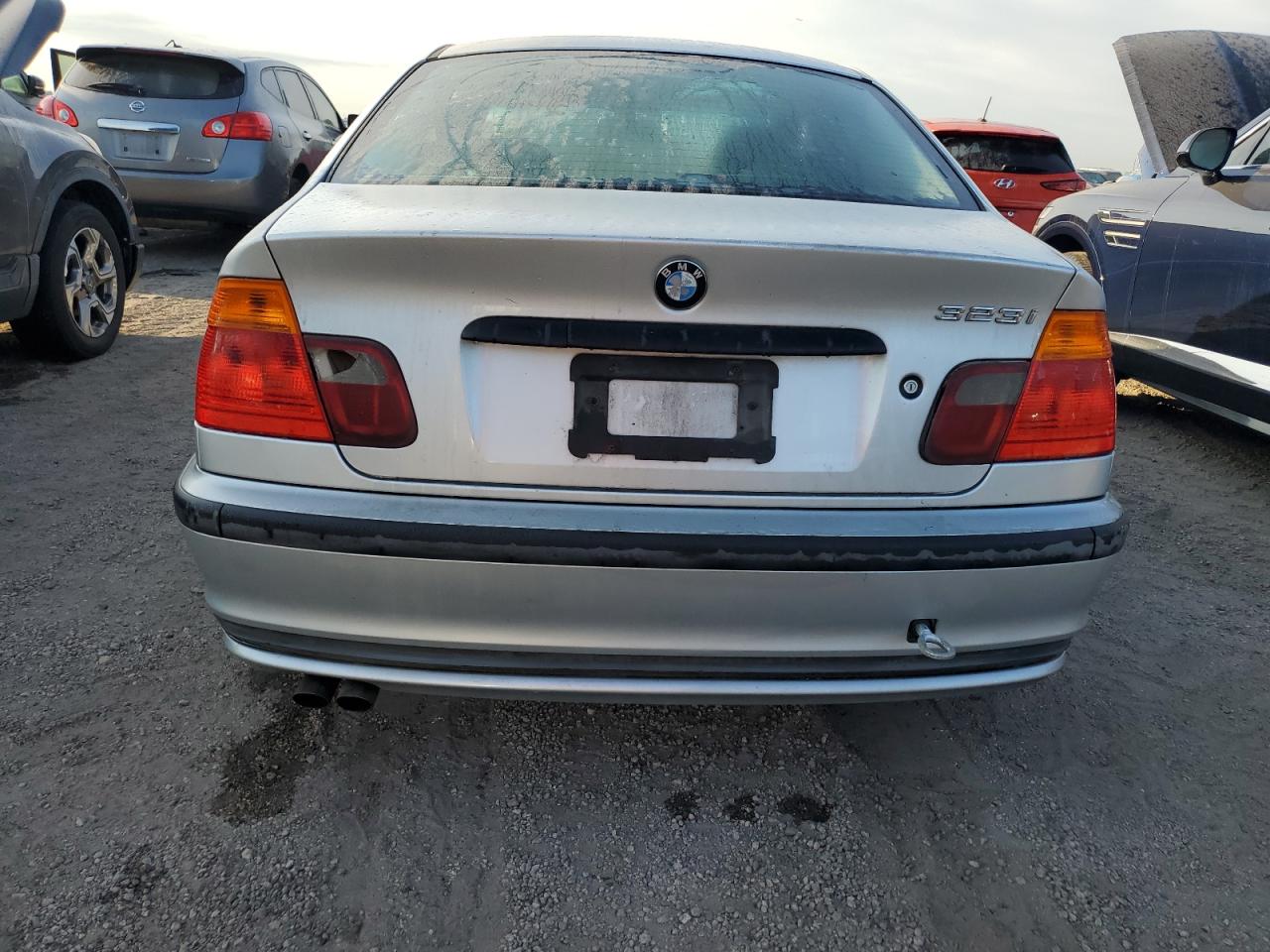 2000 BMW 323 I VIN: WBAAM3344YCB24064 Lot: 76185734