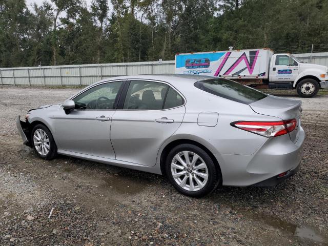  TOYOTA CAMRY 2018 Сріблястий