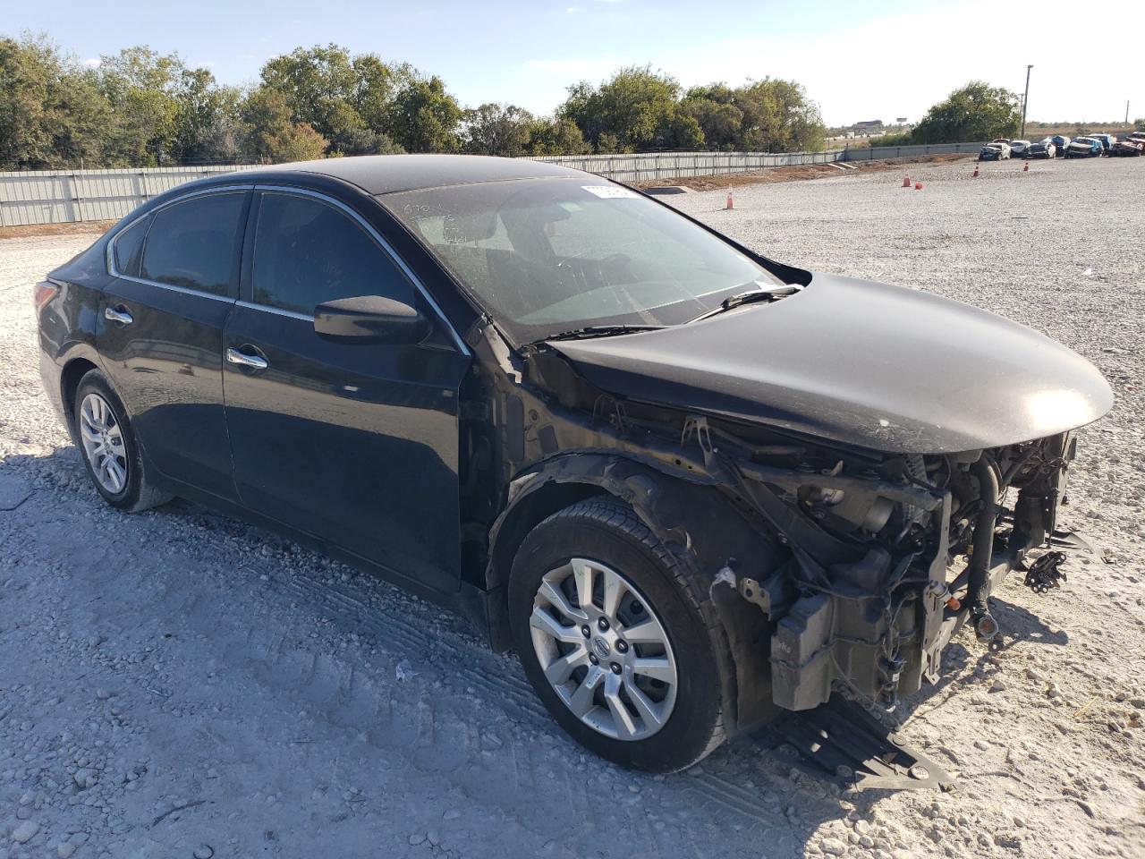 2015 Nissan Altima - Image 4