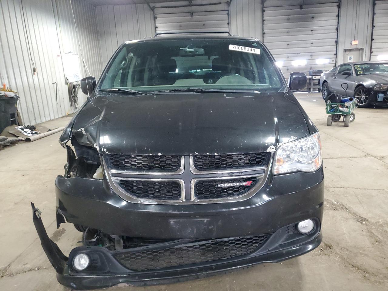 2017 Dodge Grand Caravan Sxt VIN: 2C4RDGCG8HR711542 Lot: 76008344