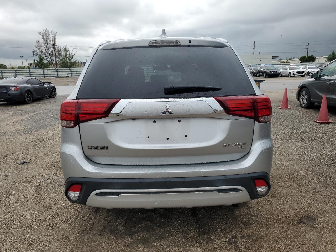 JA4AD3A33KZ004877 2019 Mitsubishi Outlander Se