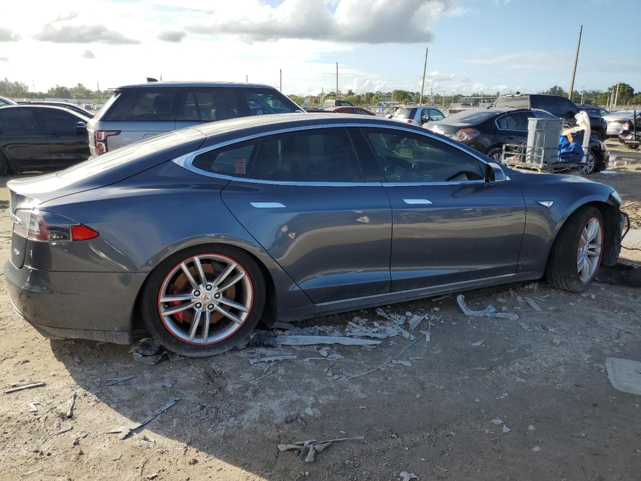 VIN 5YJSA1H13EFP54916 2014 TESLA MODEL S no.3