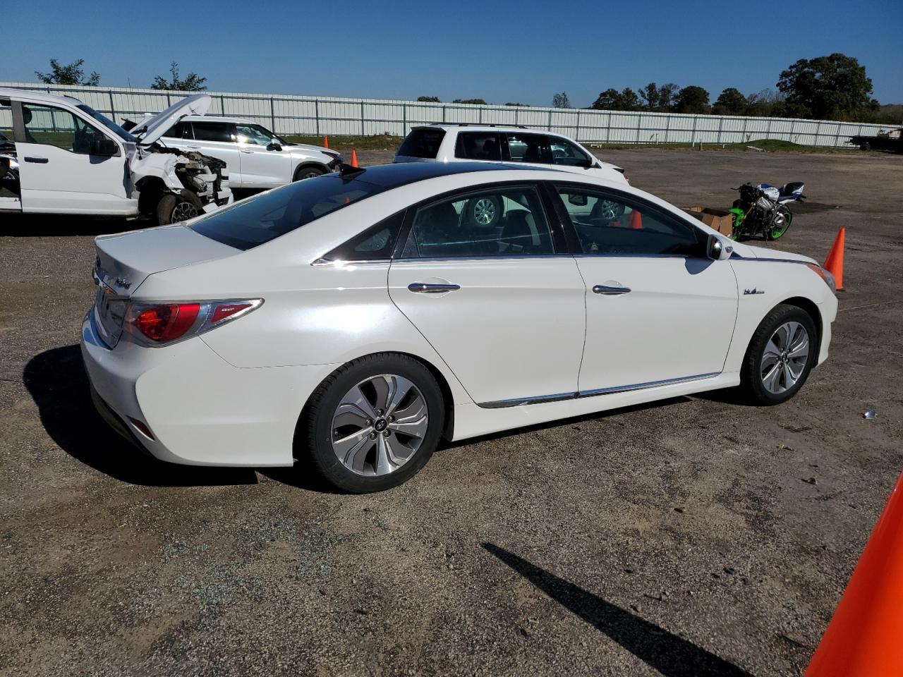 2015 Hyundai Sonata - Image 3