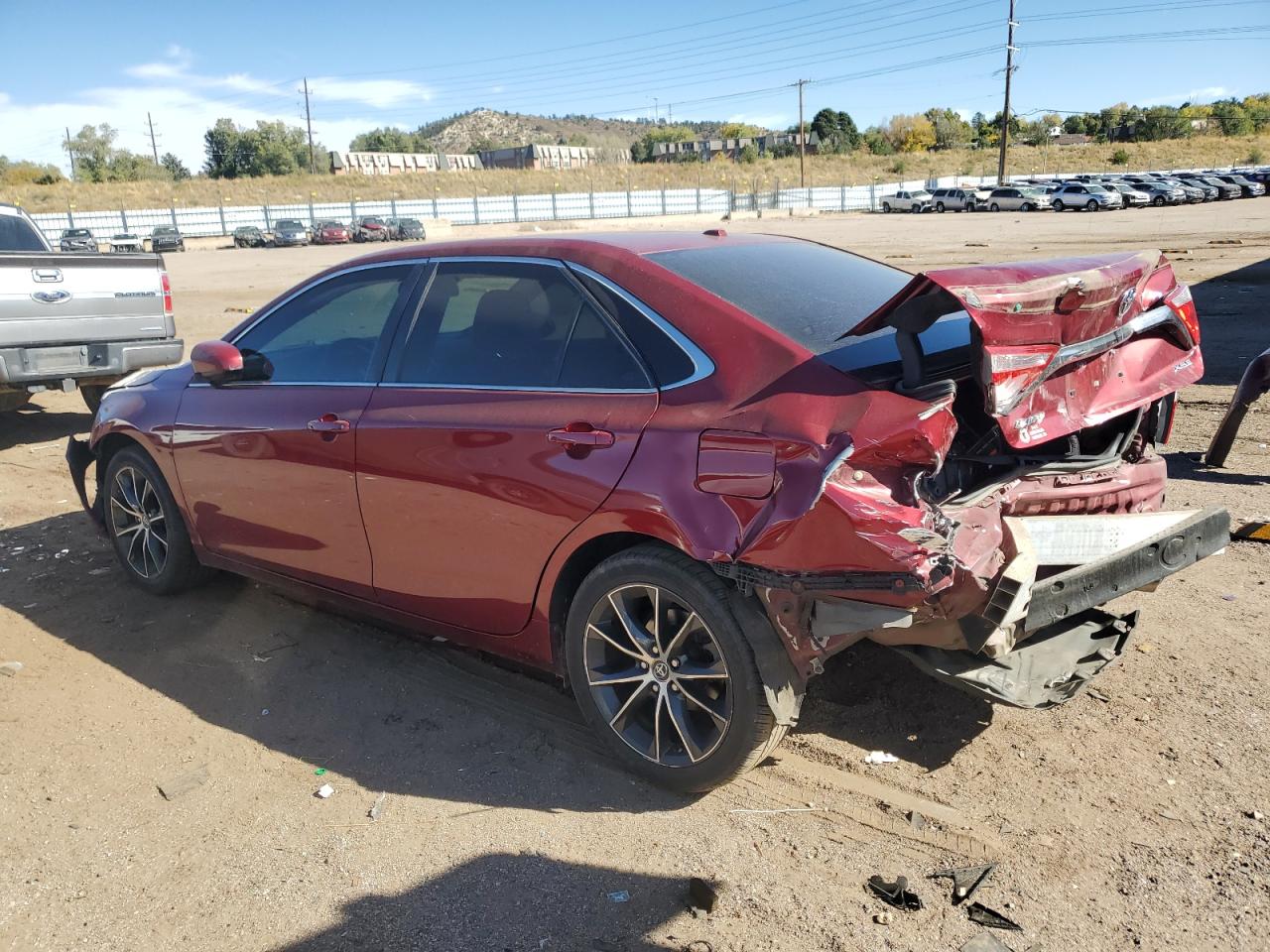 VIN 4T1BF1FK7GU504386 2016 TOYOTA CAMRY no.2