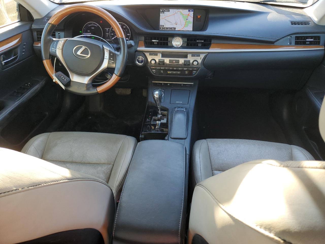 JTHBW1GG1F2082557 2015 Lexus Es 300H