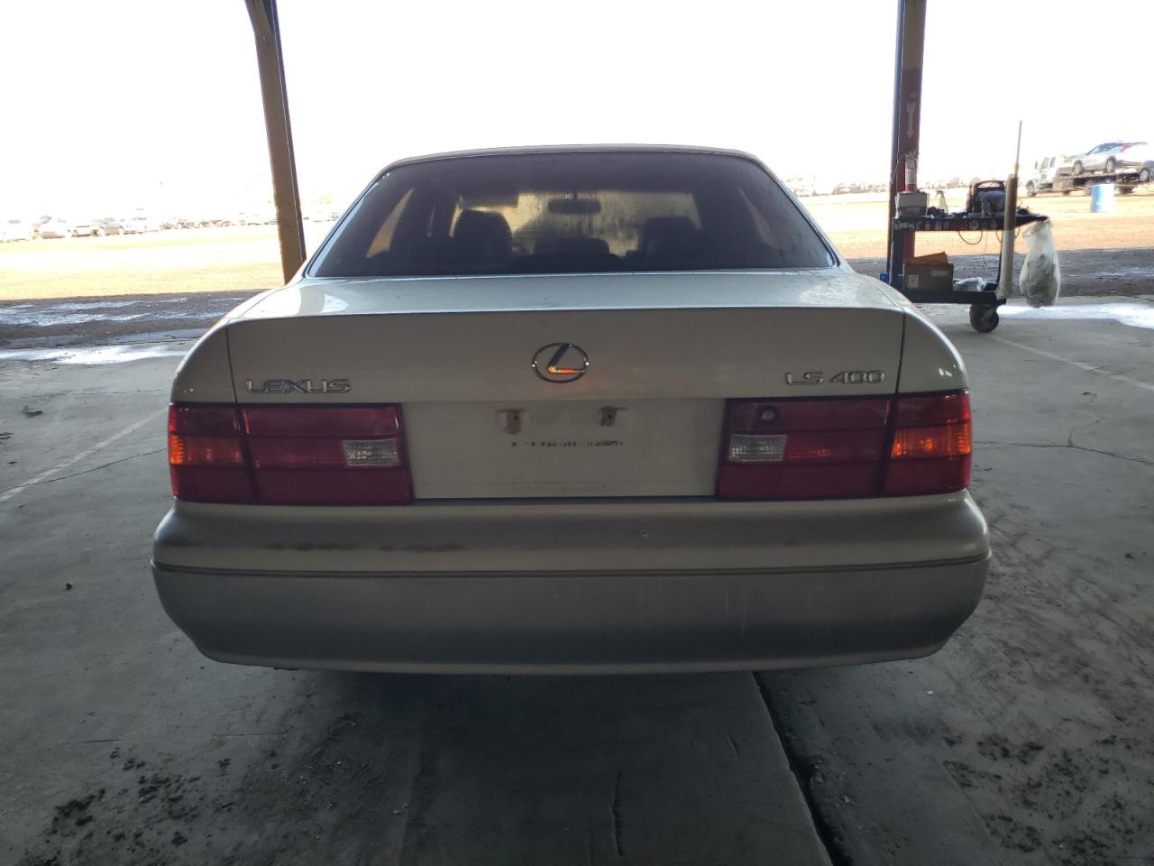 JT8BH28F4W0117335 1998 Lexus Ls 400