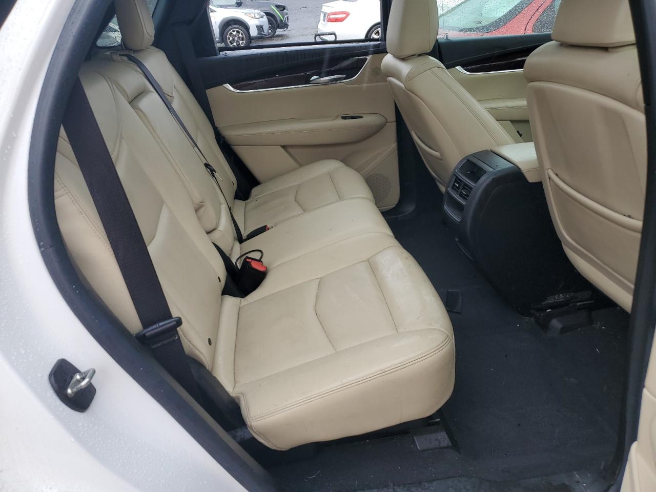 2017 Cadillac XT5 - Image 11