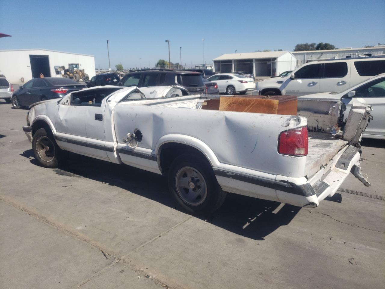 1995 Chevrolet S-10 Pickup - Image 2