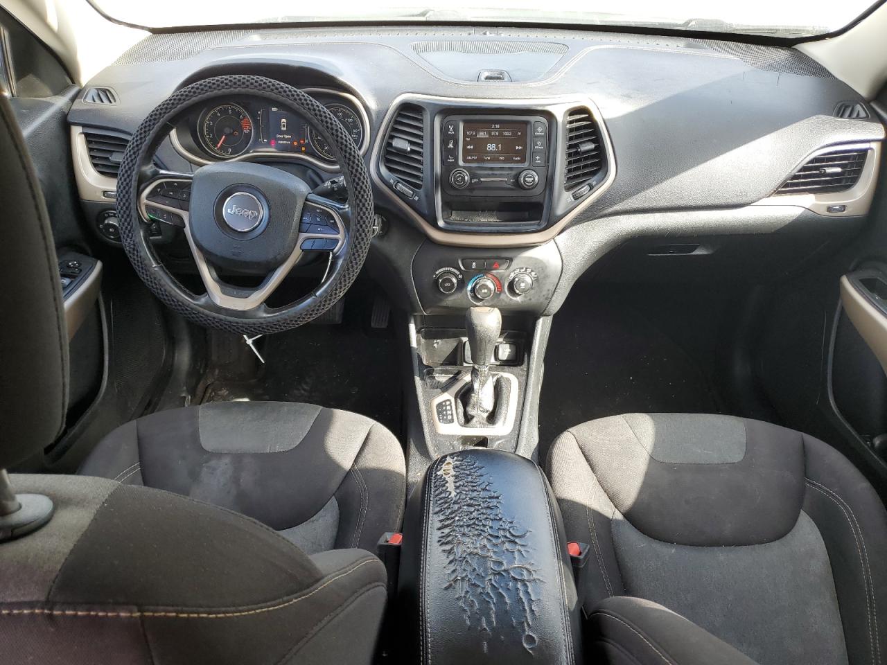 2018 Jeep Grand Cherokee - Image 8