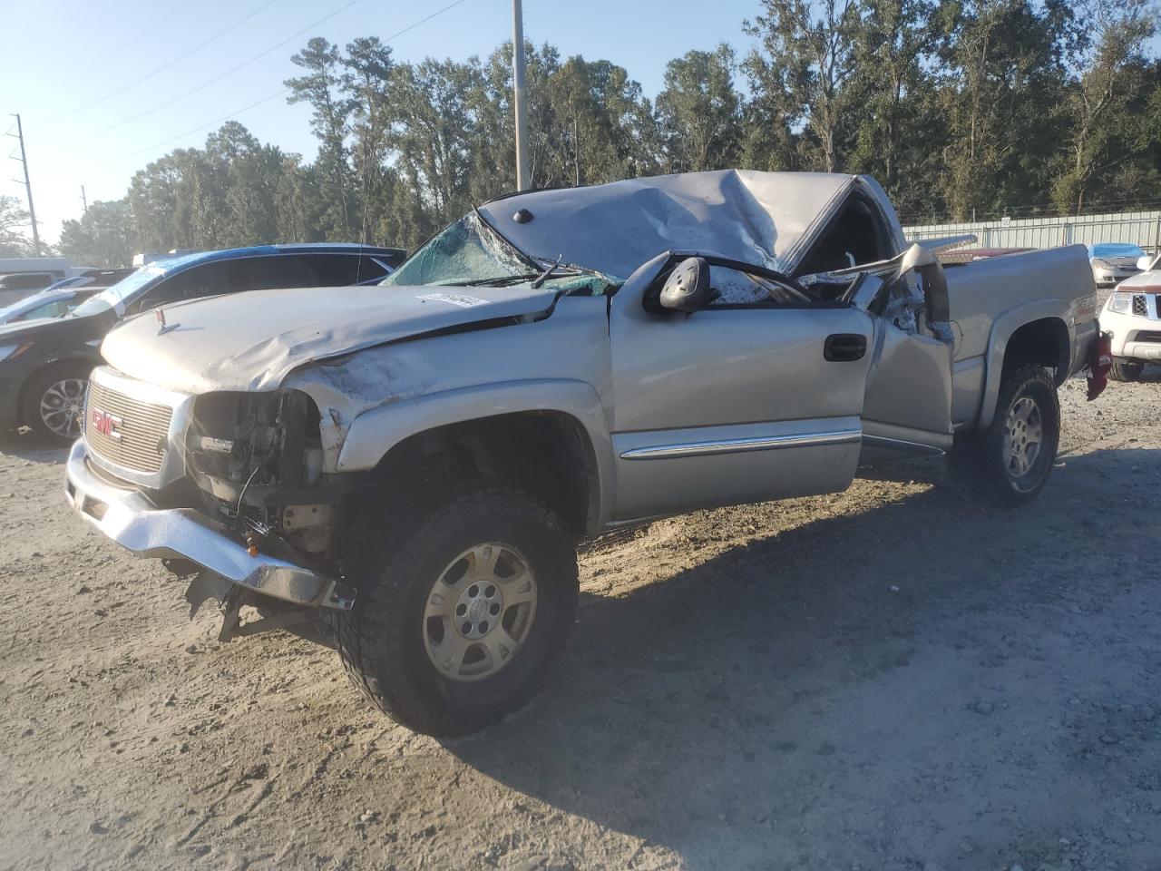 2004 GMC Sierra - Image 1