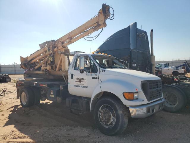 2000 Ford F750 Super Duty