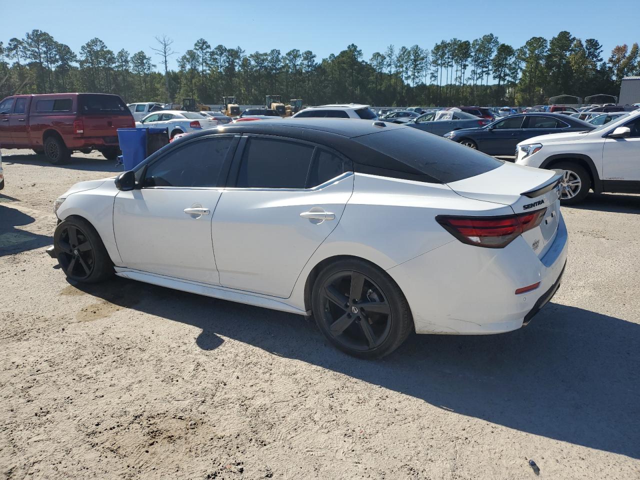 2022 Nissan Sentra - Image 2